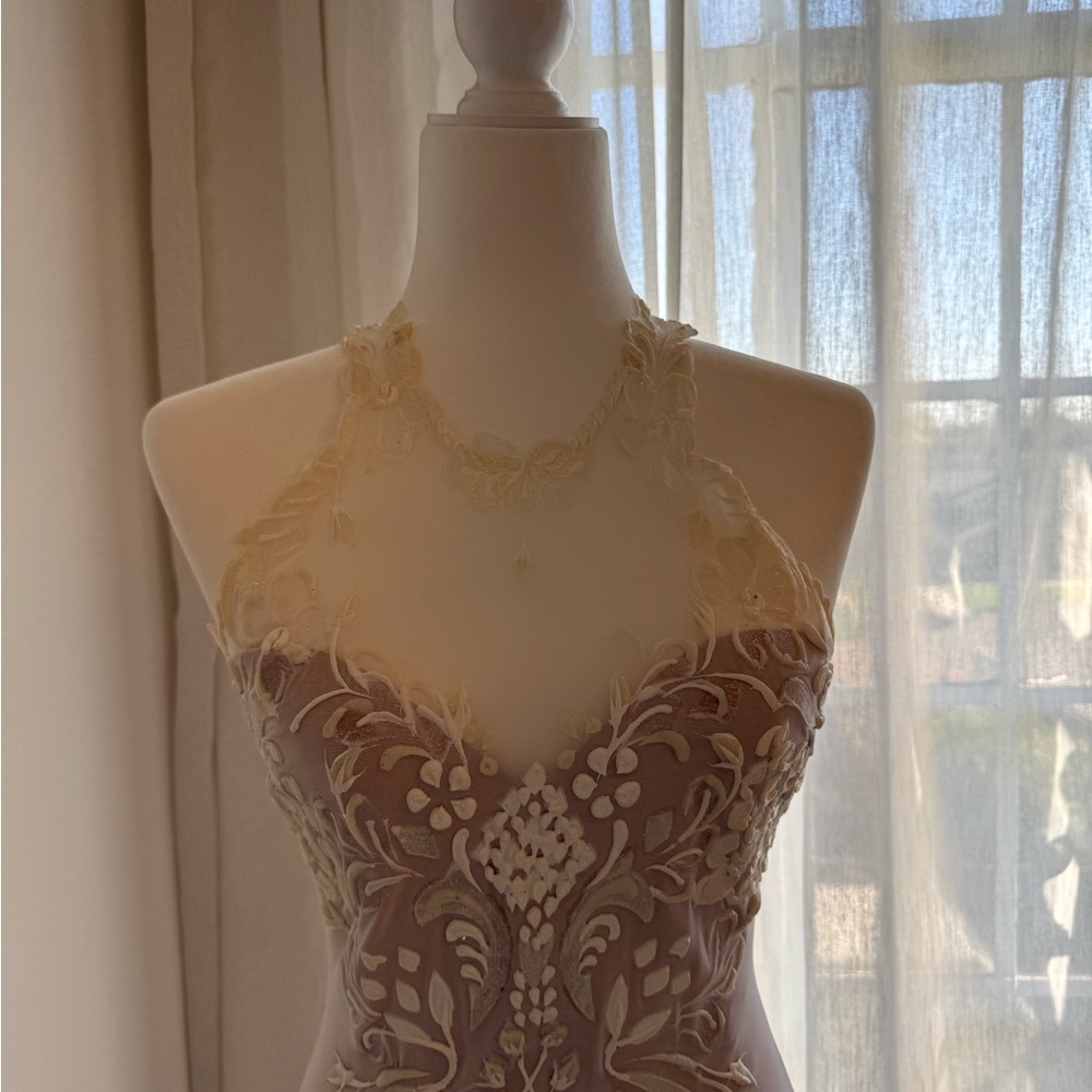 Ema Savahl Magical Exquisite Hand Painted Form Embracing Goddess Gown - Picture 4 of 16